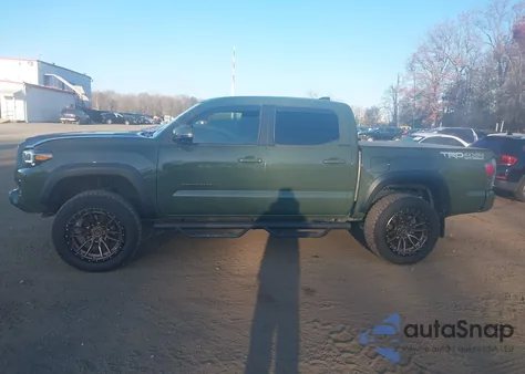 2021 Toyota Tacoma Trd Off-Road z USA, uszkodzony, nr VIN 3TMCZ5AN3MM414595